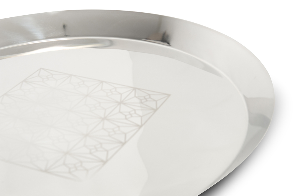 Single Wall Convox Tray with Base, Middle Round Etching
